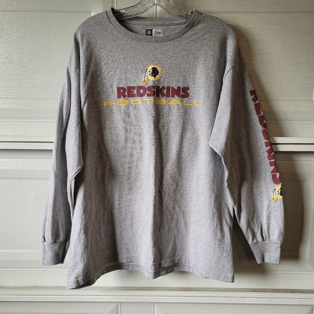 Washington Redskins long-sleeve shirt